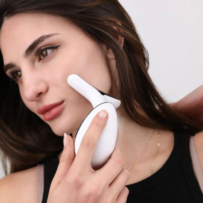 Qwirlo™ 7-in-1 Light Therapy Face Massager